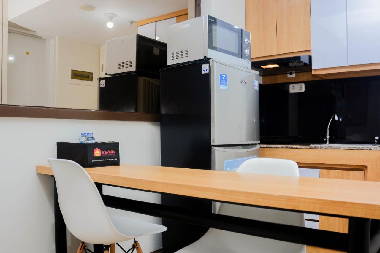 Cozy 2br At Springlake Summarecon By Travelio Apartemen *